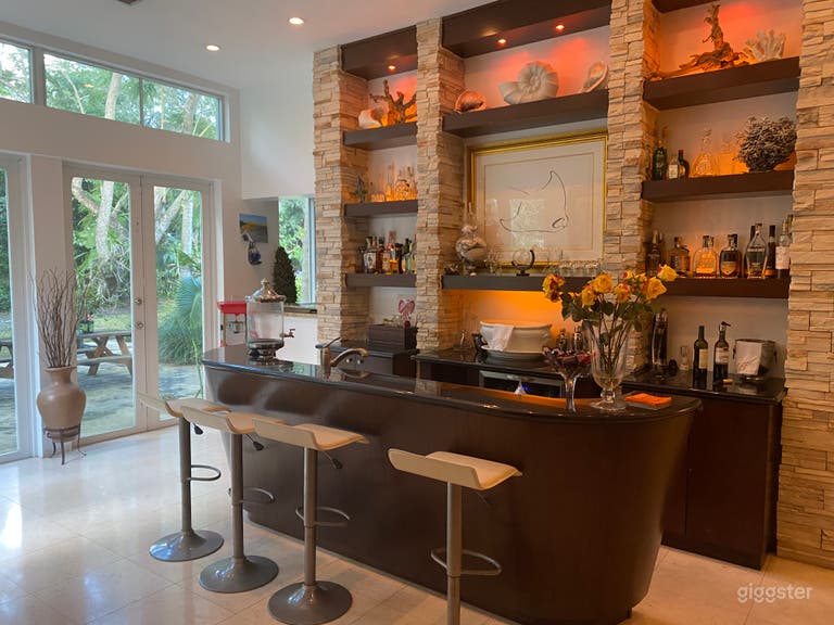  Nice tropical property and home 