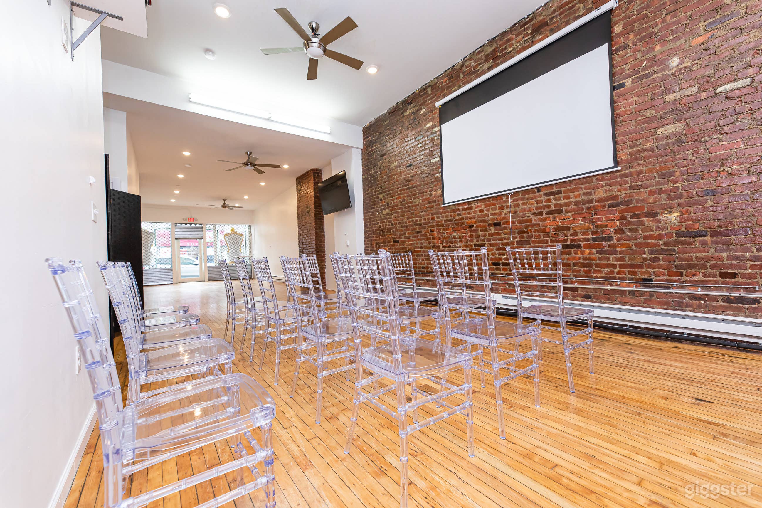 Modern Urban Studio  Photo 1