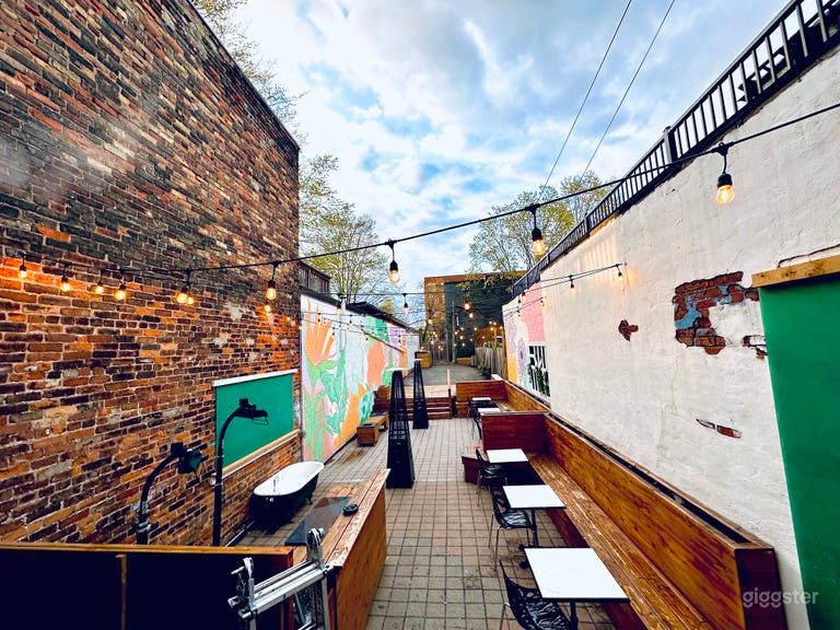  Private Patio in Parkdale 