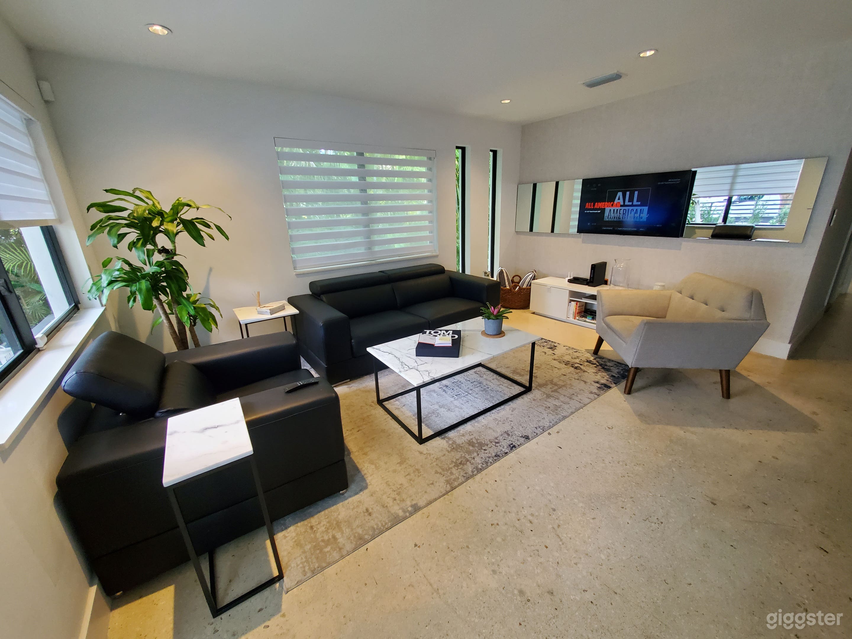 House in Miami Design District | 24/7 Photo 3