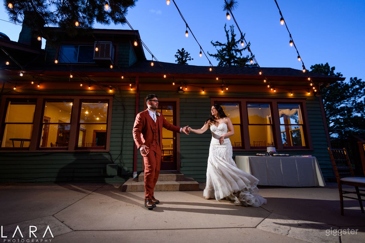 Historic and Intimate Wedding Venue Photo 4