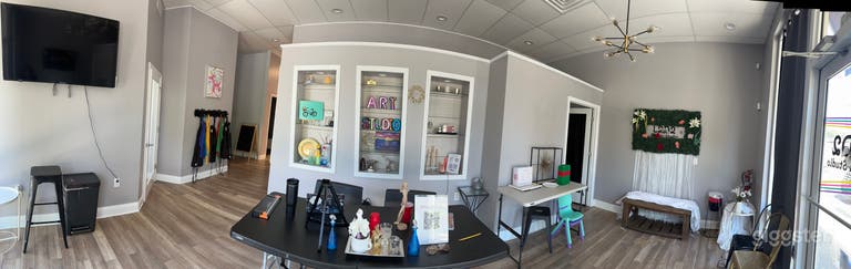  Bright Creative Art Studio in Jacksonville FL 