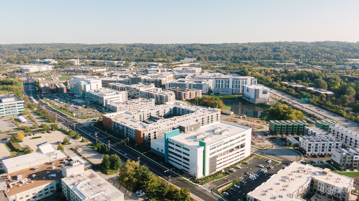 Earthy Conference Room in King of Prussia Photo 4