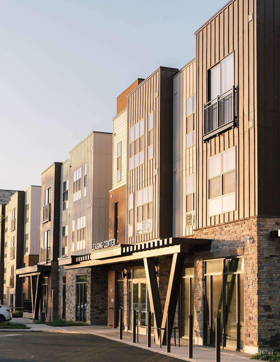 Earthy Conference Room in King of Prussia Photo 3