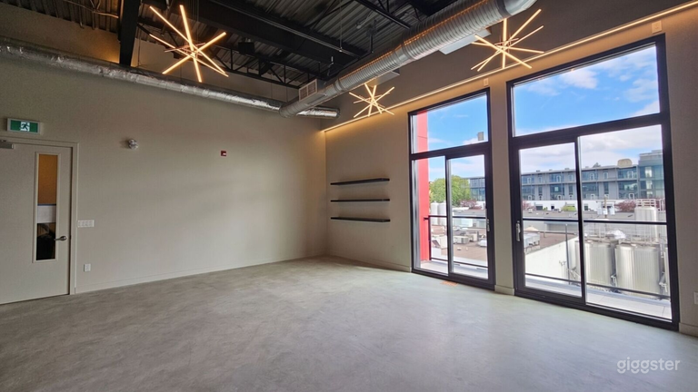  650 Sq Ft Event Lounge | Intimate Private Space 