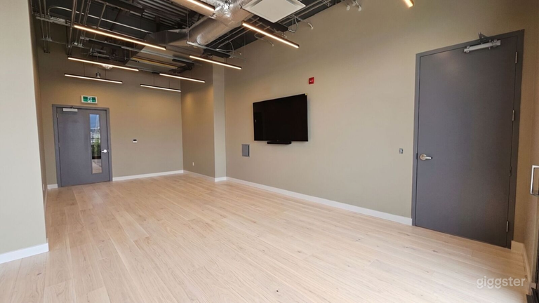  650 Sq Ft Event Lounge | Intimate Private Space 