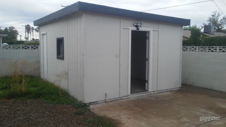  Studio With Patio Available In Home 