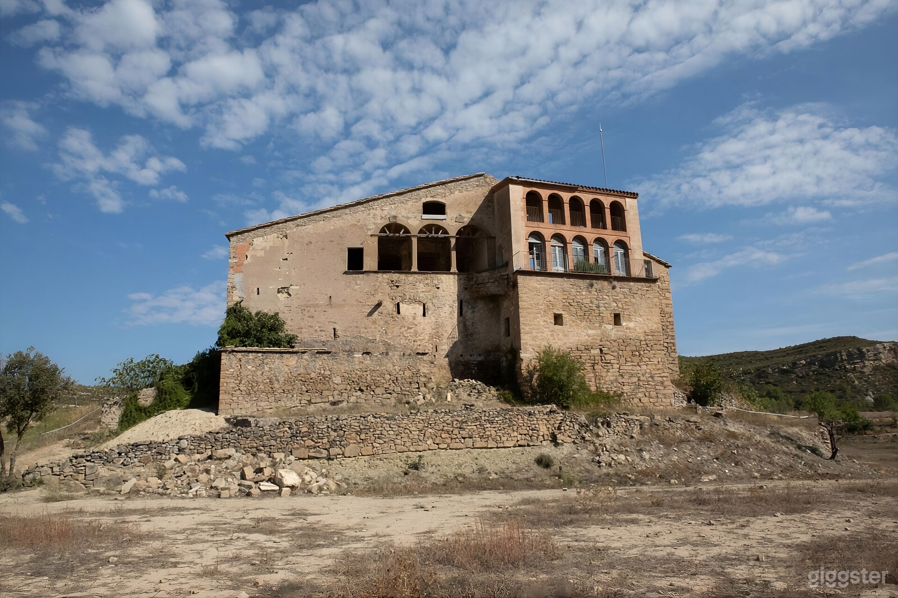 1280DC Montserrat Foto 1
