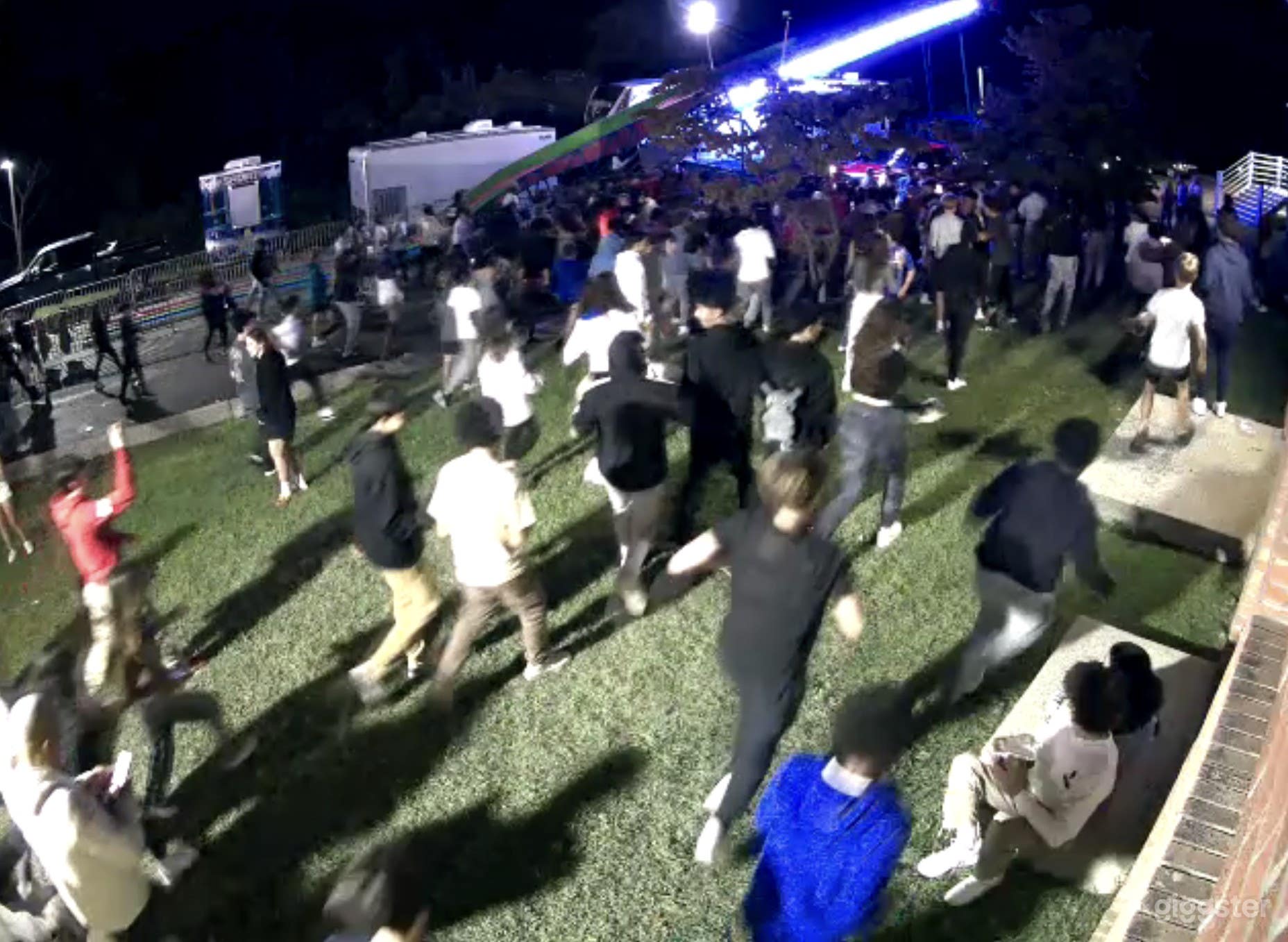 Spacious outdoor location Photo 4