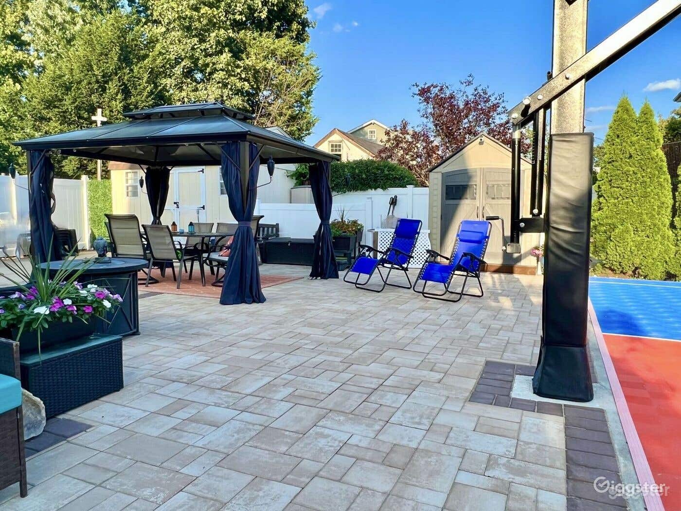 Vibrant Basketball Court  Photo 4