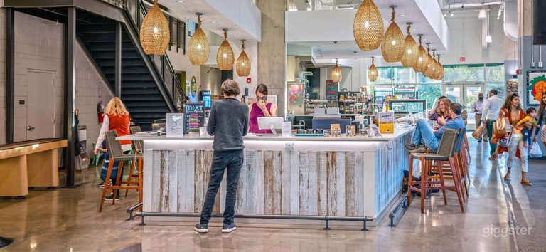  Artfully Curated Restaurant | Bar | Loft | Event Space 