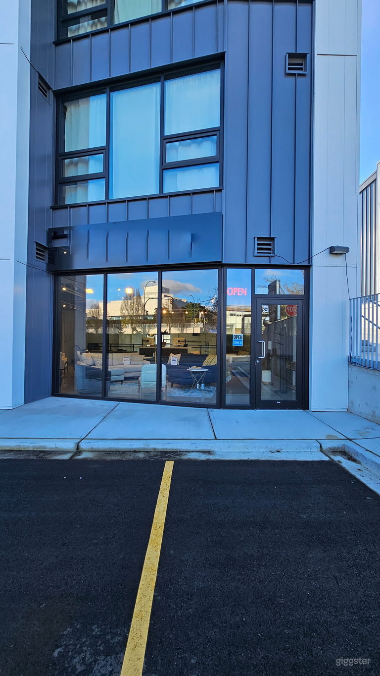  Aesthetic Designer Showroom & Pre-Styled Production Studio 