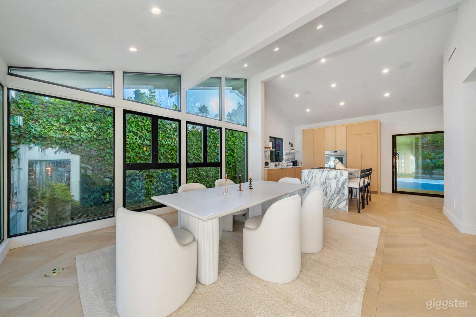 Designer Beverly Hills Home W/ Pool &amp; High Ceilings Photo 4