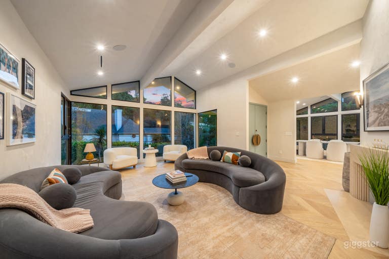  Designer Beverly Hills Home W/ Pool & High Ceilings 