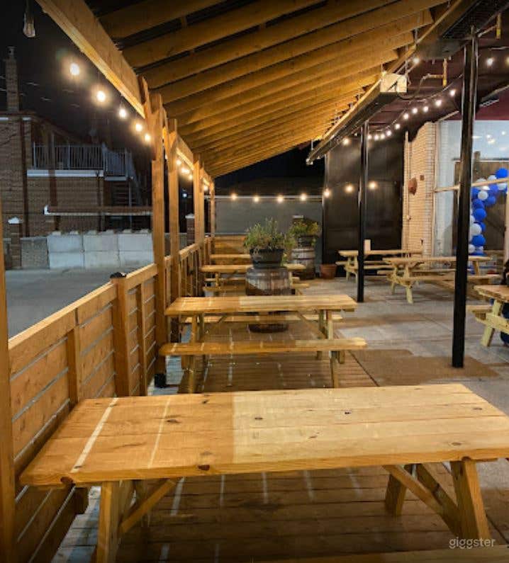 Spacious Year-Round Winterized Patio Photo 4