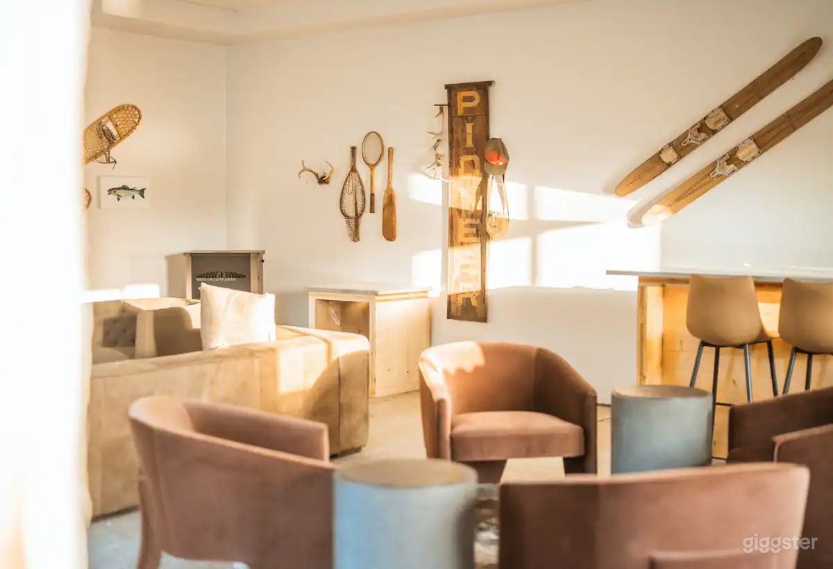 Idyllic Outdoor Filming Location: A-Frame Treehouse Retreat Photo 4