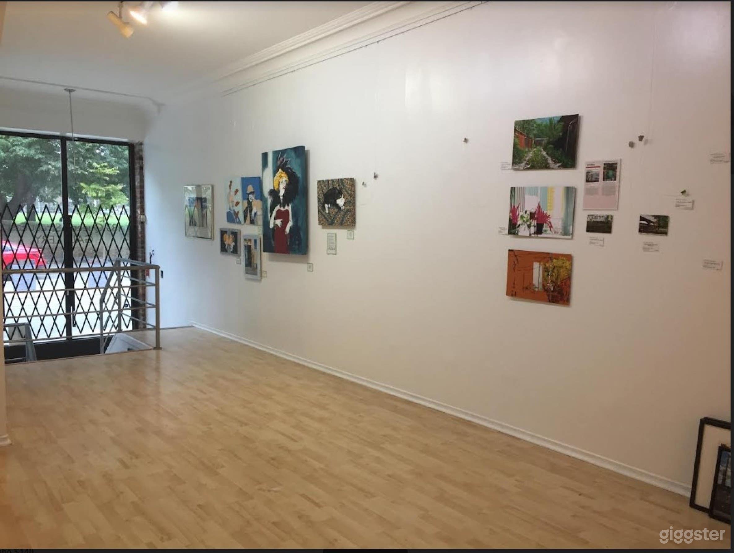 Exquisite 700 sq ft Gallery Space Film/ Events  Photo 4