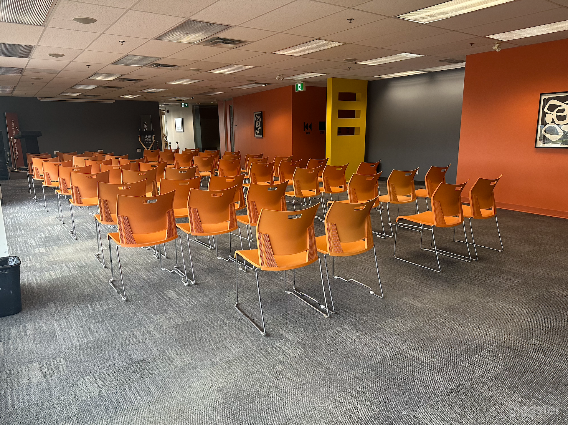 Versatile Auditorium for Seminars, Launches & Live Panels Photo 3