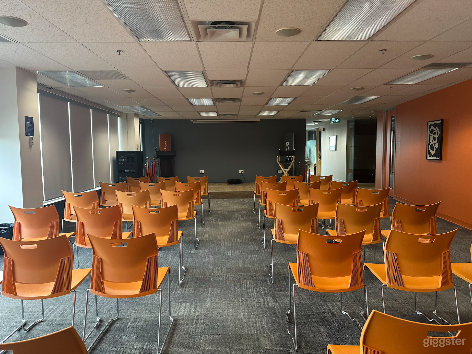 Versatile Auditorium for Seminars, Launches & Live Panels Photo 4