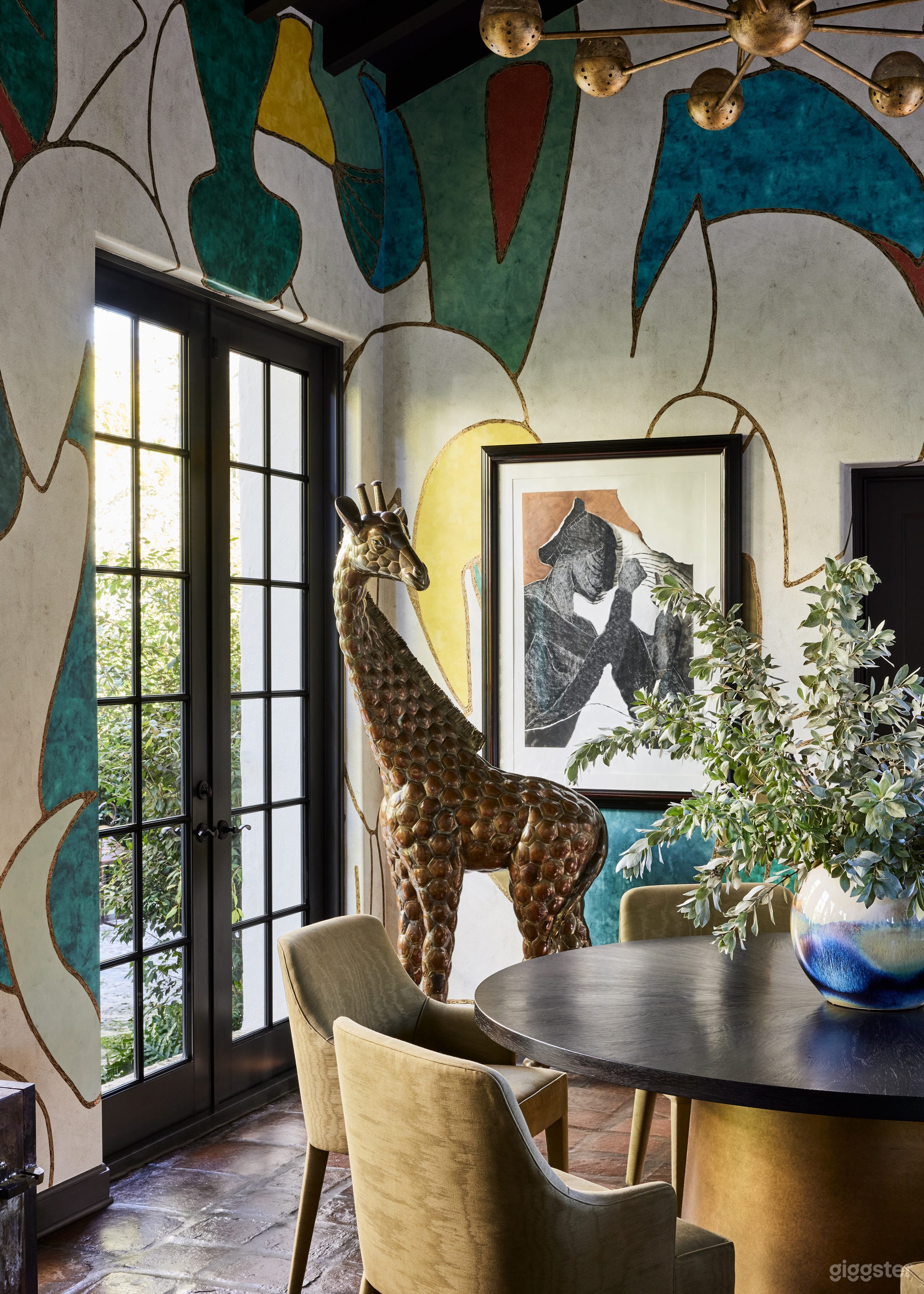 Vibrant Historic Miami Home Photo 2