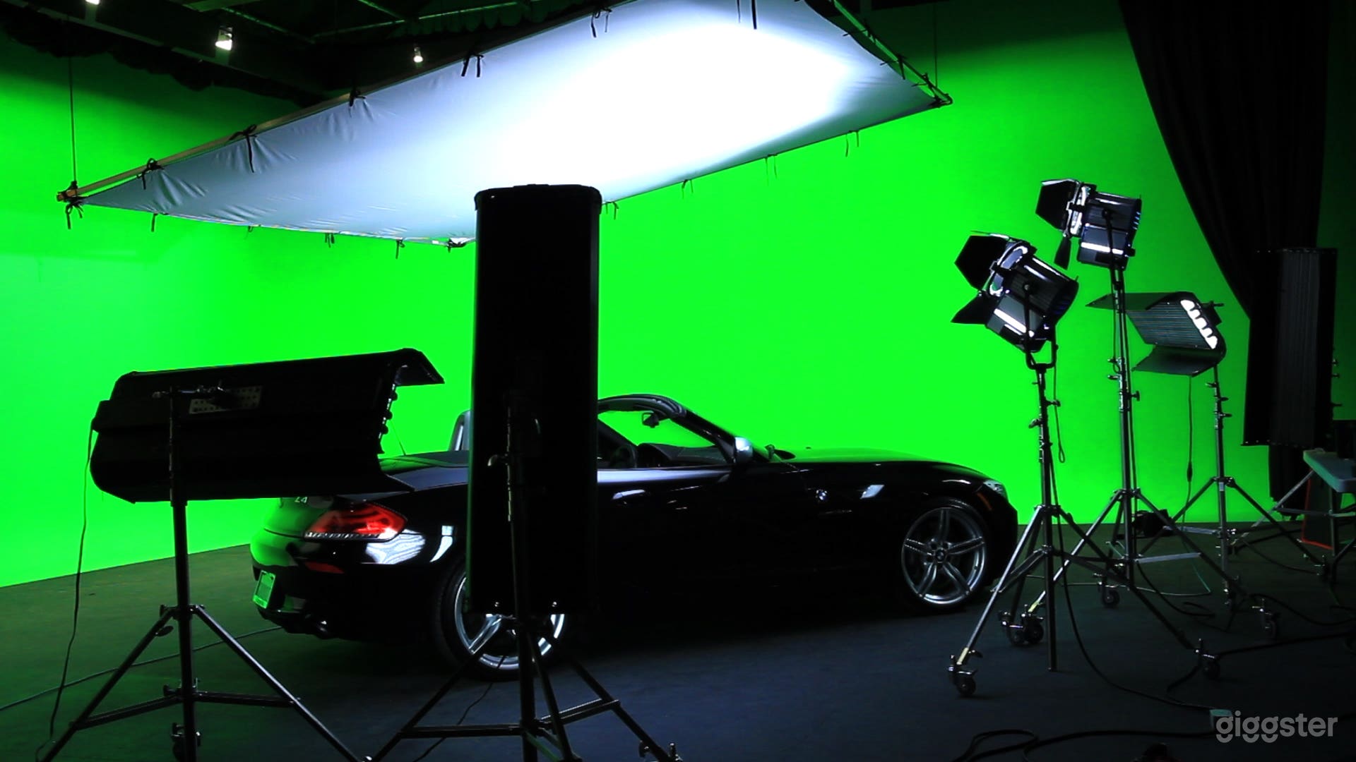 Fully Equipped Green Screen Studio - Vista, CA Photo 2