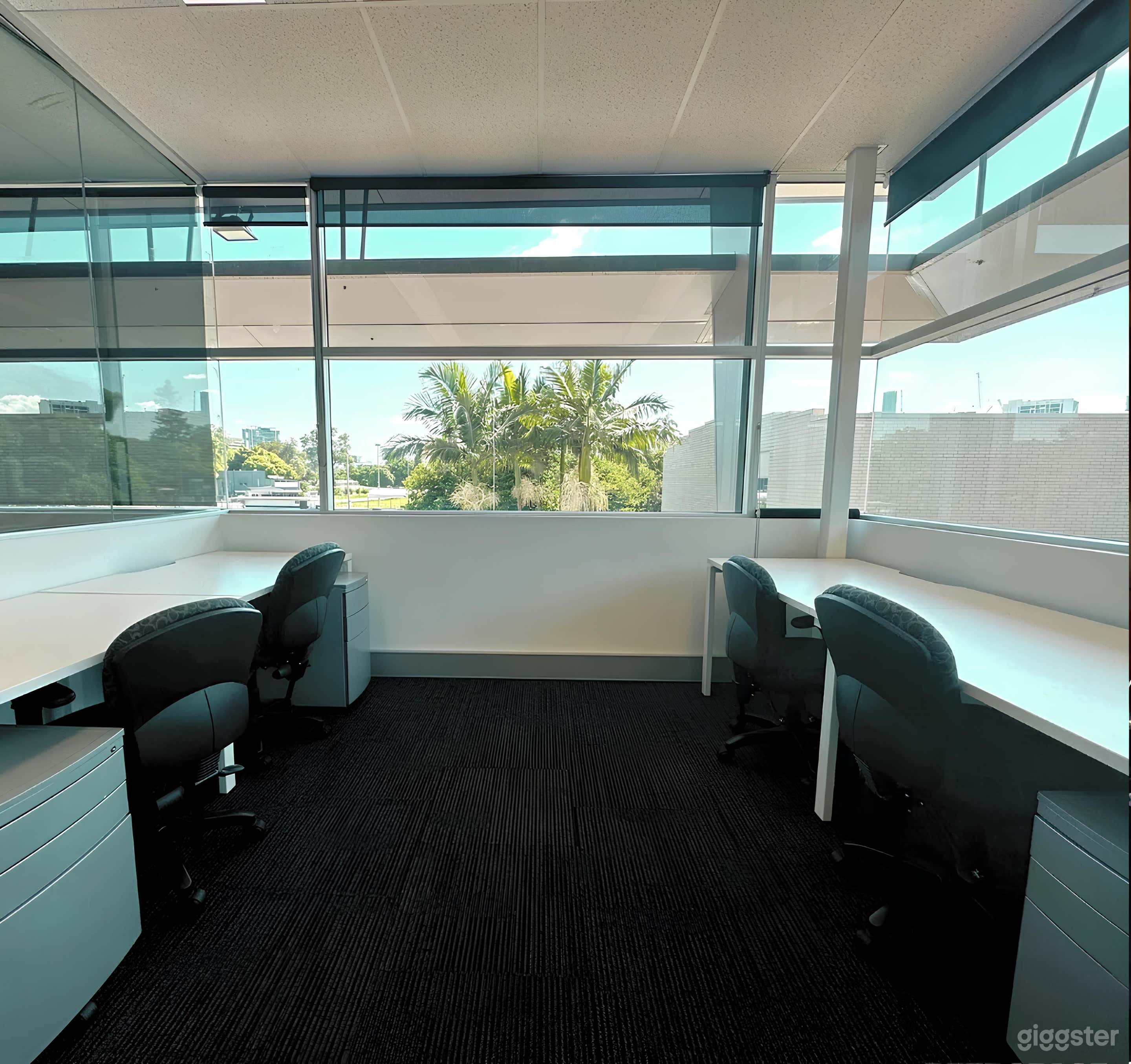 Corporate Meeting Room in West End Photo 4