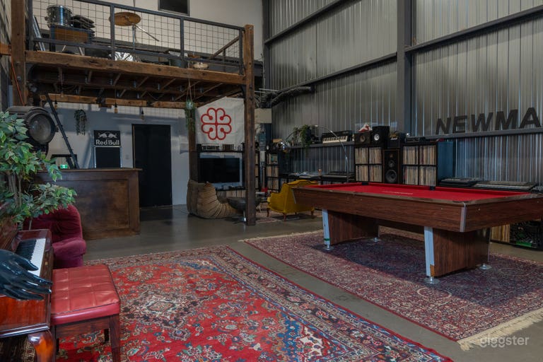  Warehouse / Recording Studio / Open Space 
