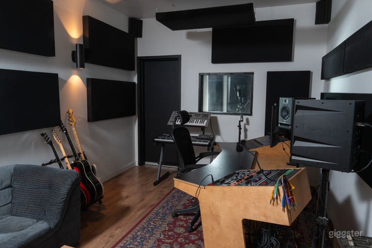  Warehouse / Recording Studio / Open Space 