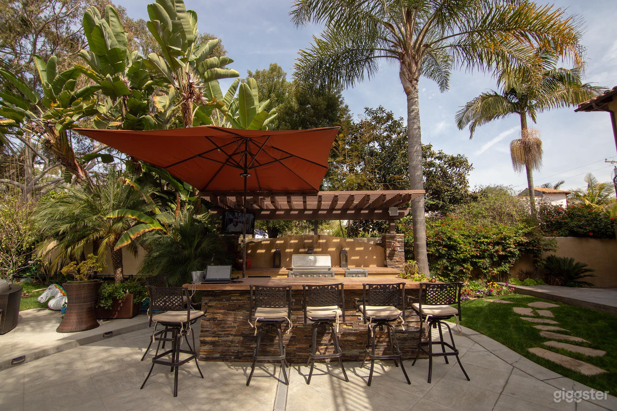 Tropical Event Location in Hermosa Beach Photo 4