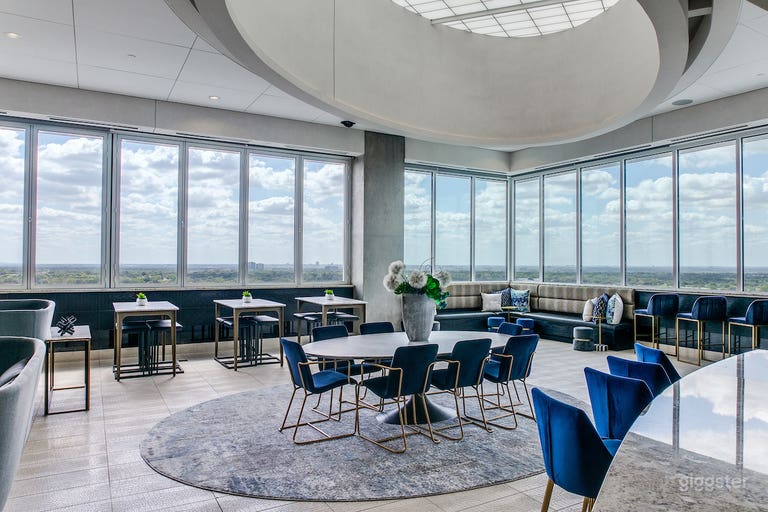  Incredible Sky Lounge w/ Dallas Views 