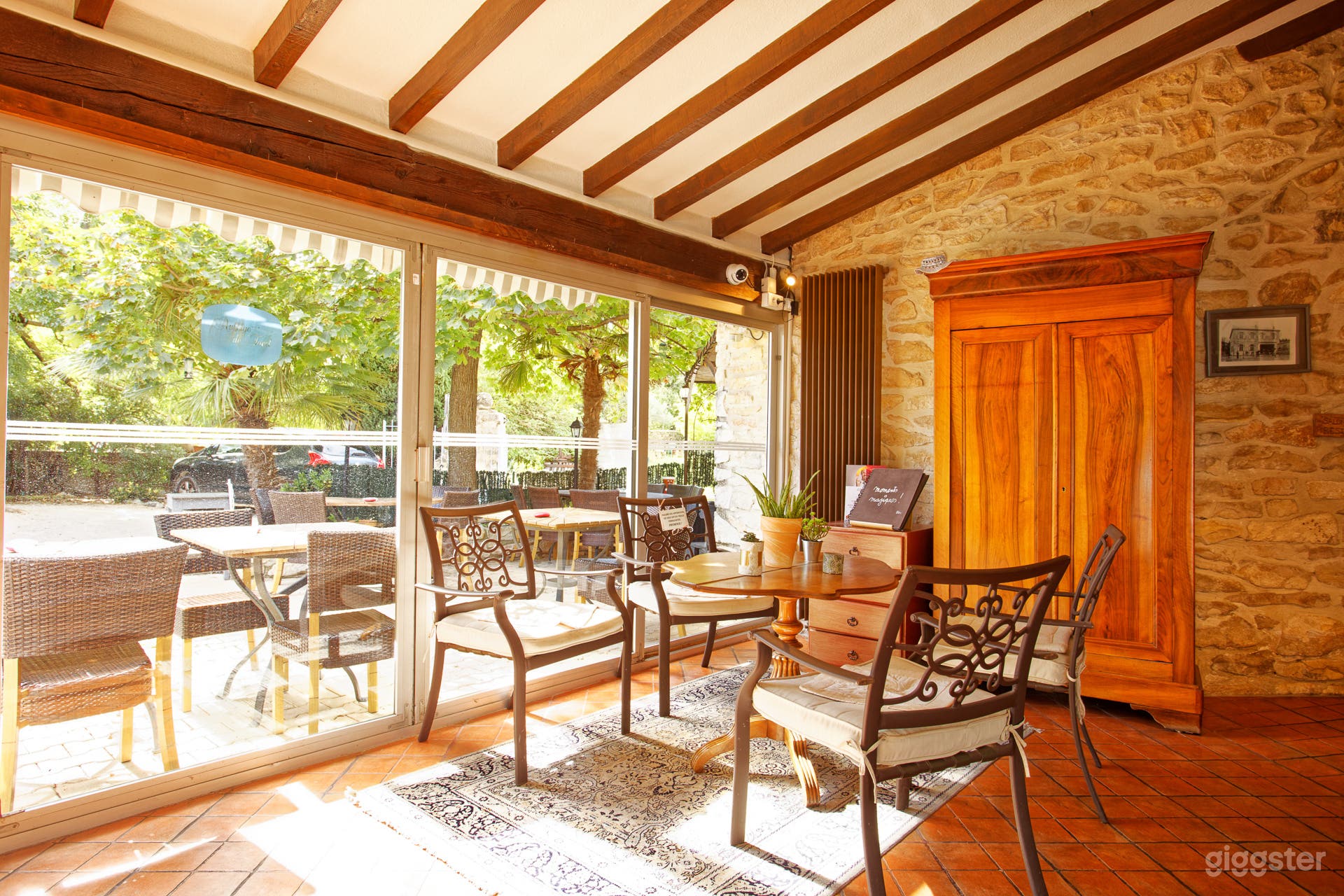 Photo de Ancienne école , auberge de charme au coeur d'un vignoble 3