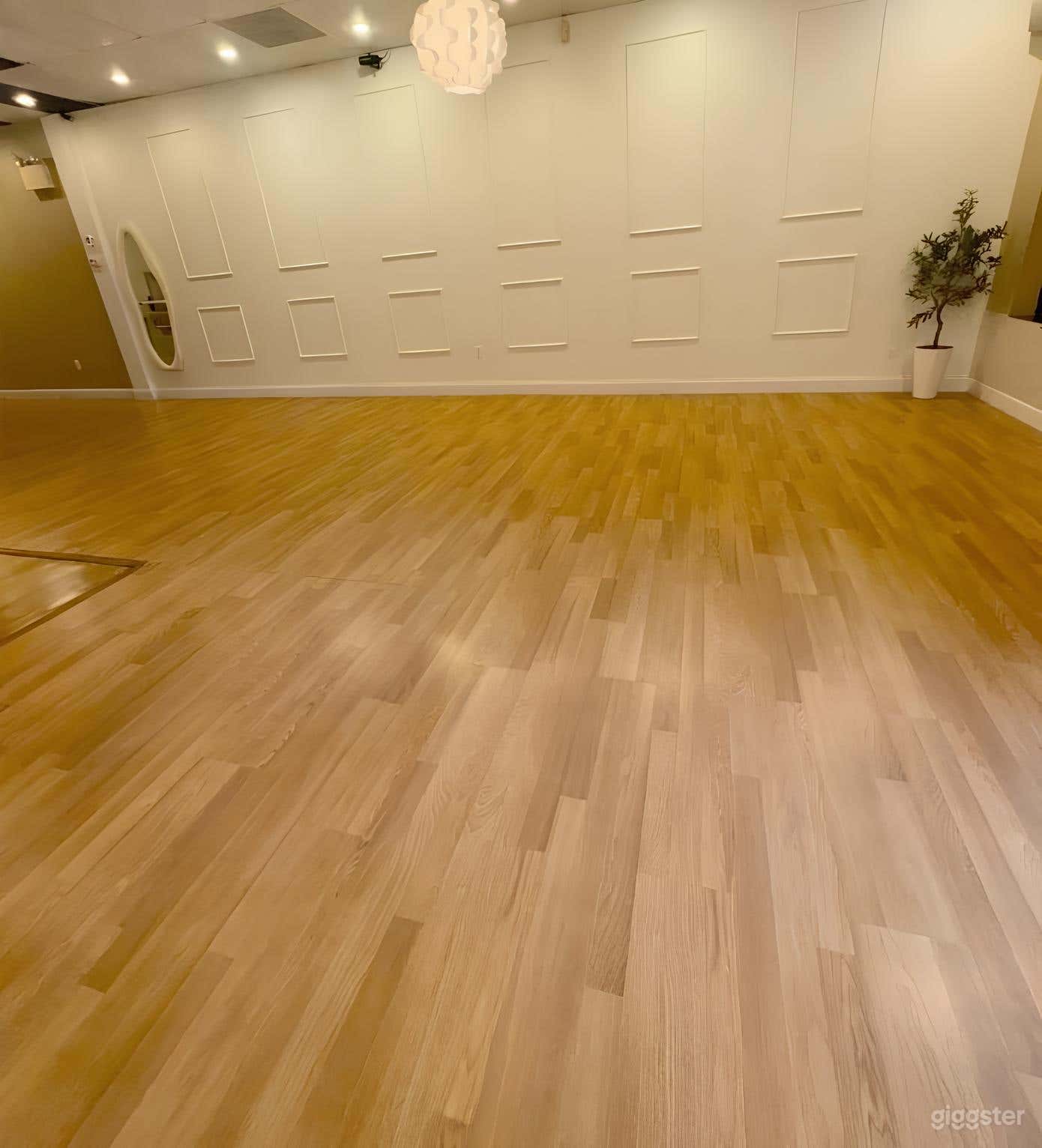 Modern Creative Studio and Event Venue Photo 4