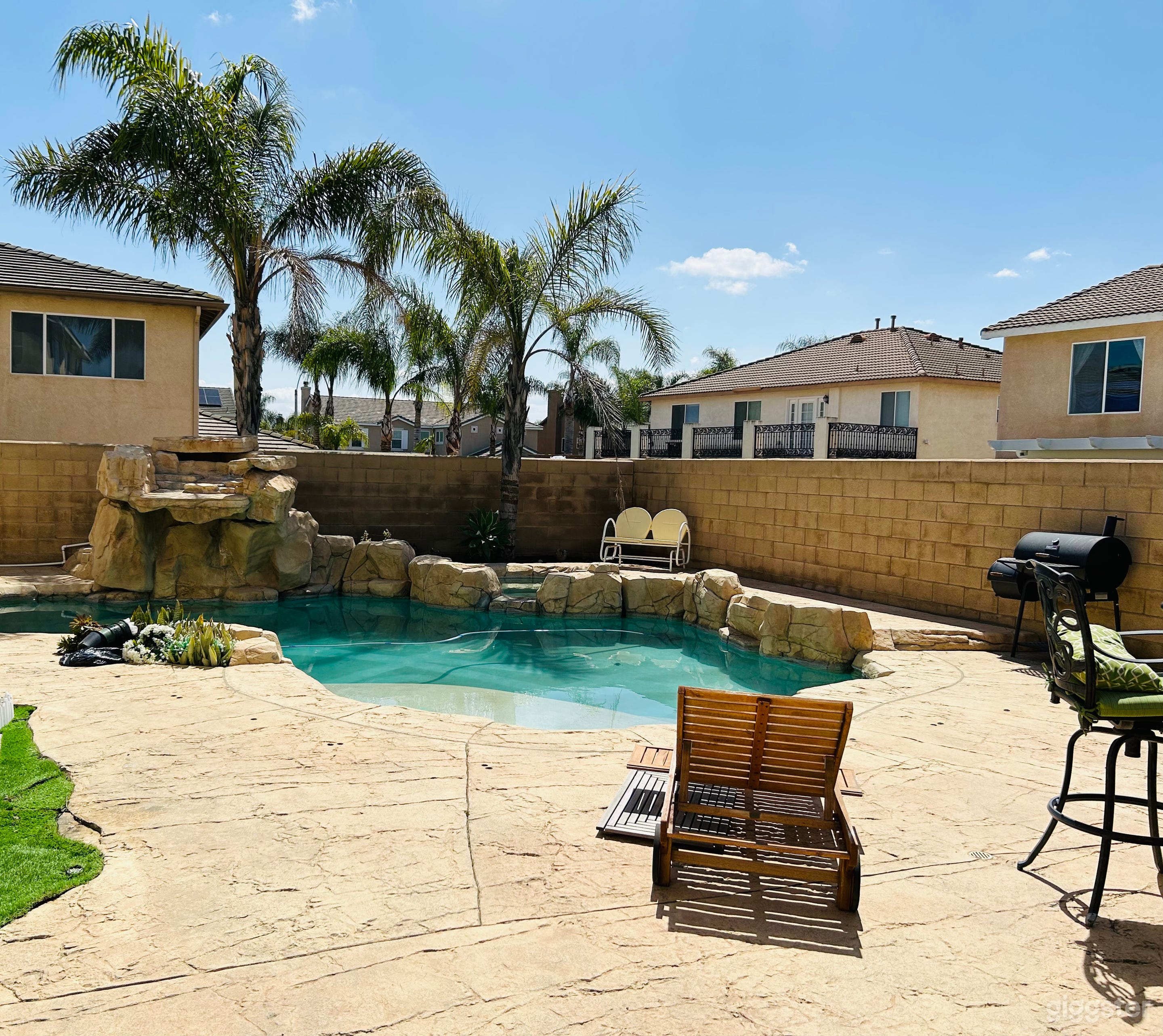 Luxury Home - Waterfall Pool - Shoot, Film, Events Photo 4