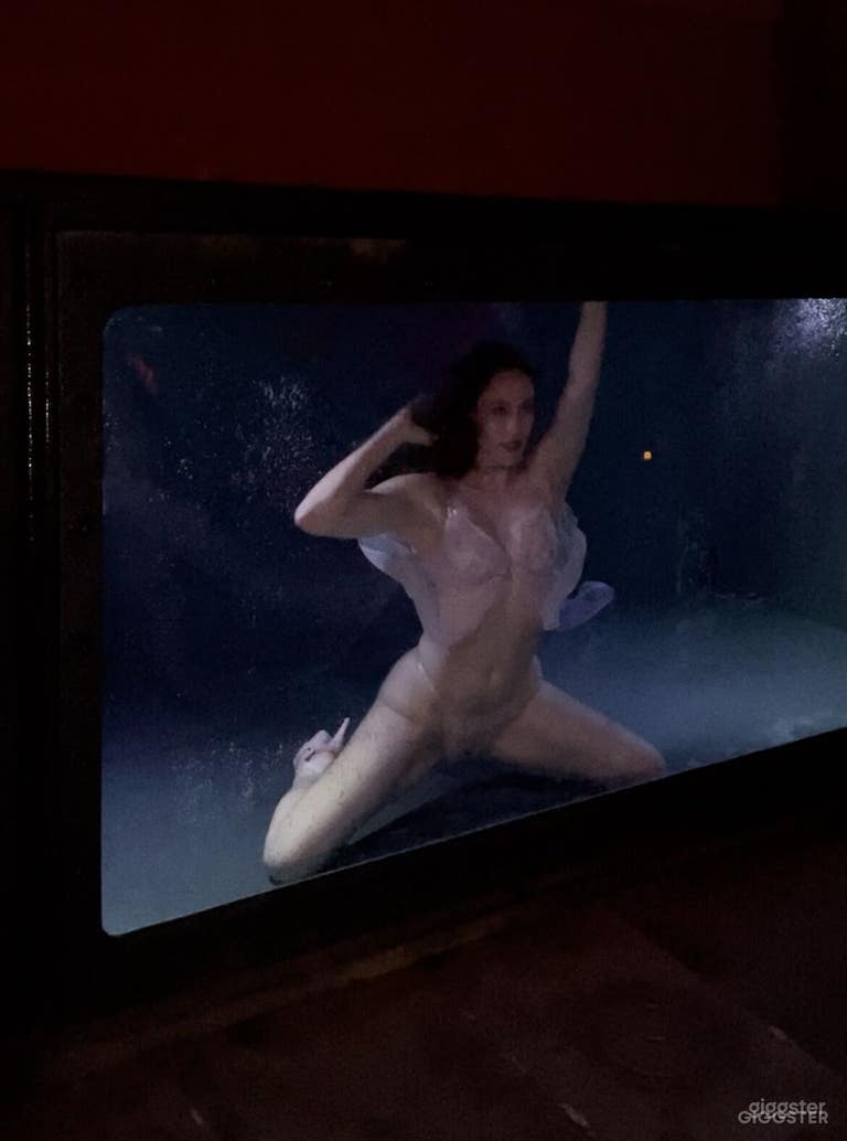  Underwater Studio Tank 