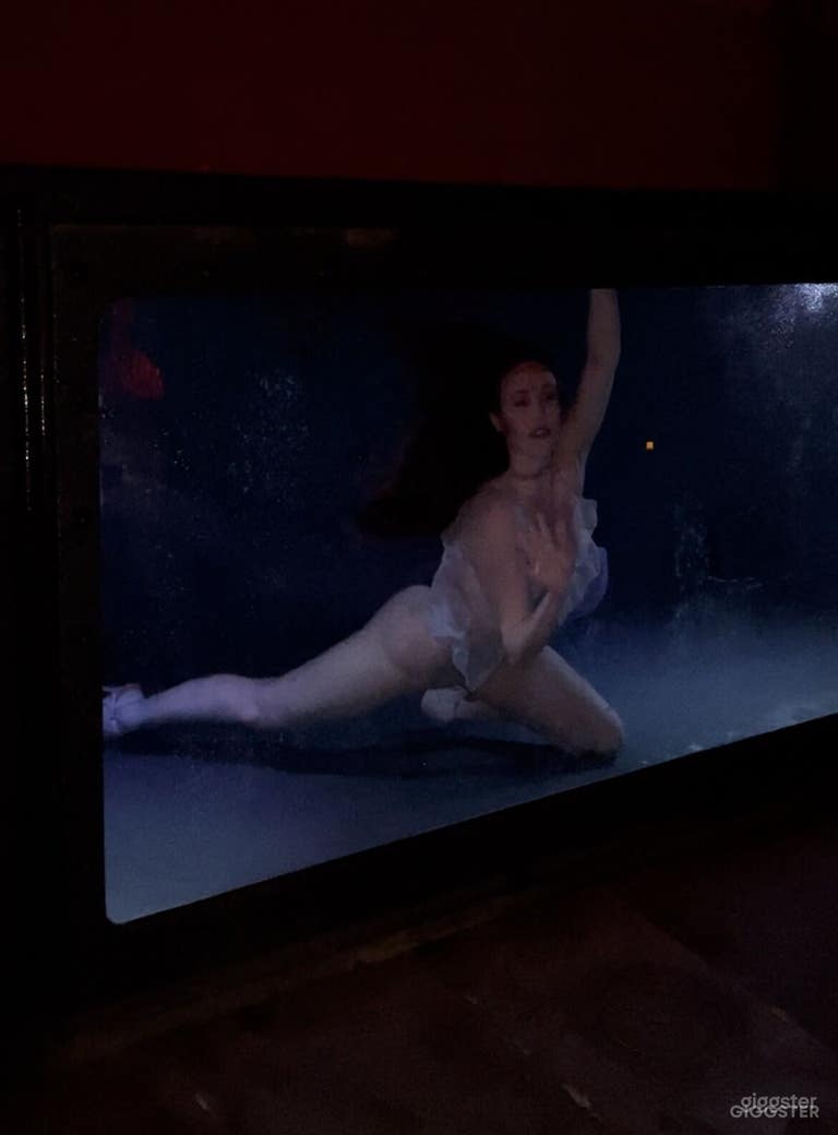  Underwater Studio Tank 