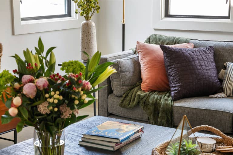  Modern Poncey-Highland Oasis 