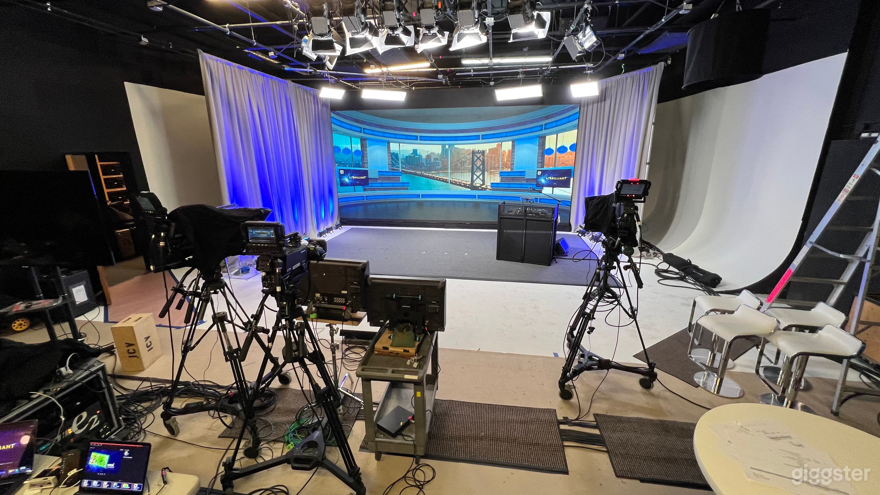 Production Studio &amp; Sound Stage in Pleasanton Photo 2