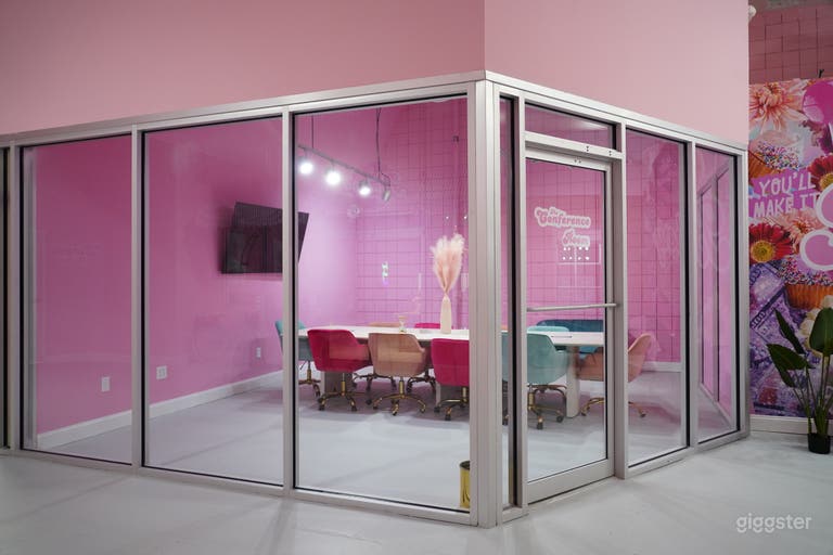  Pink Vibrant Conference Room in Atlanta 