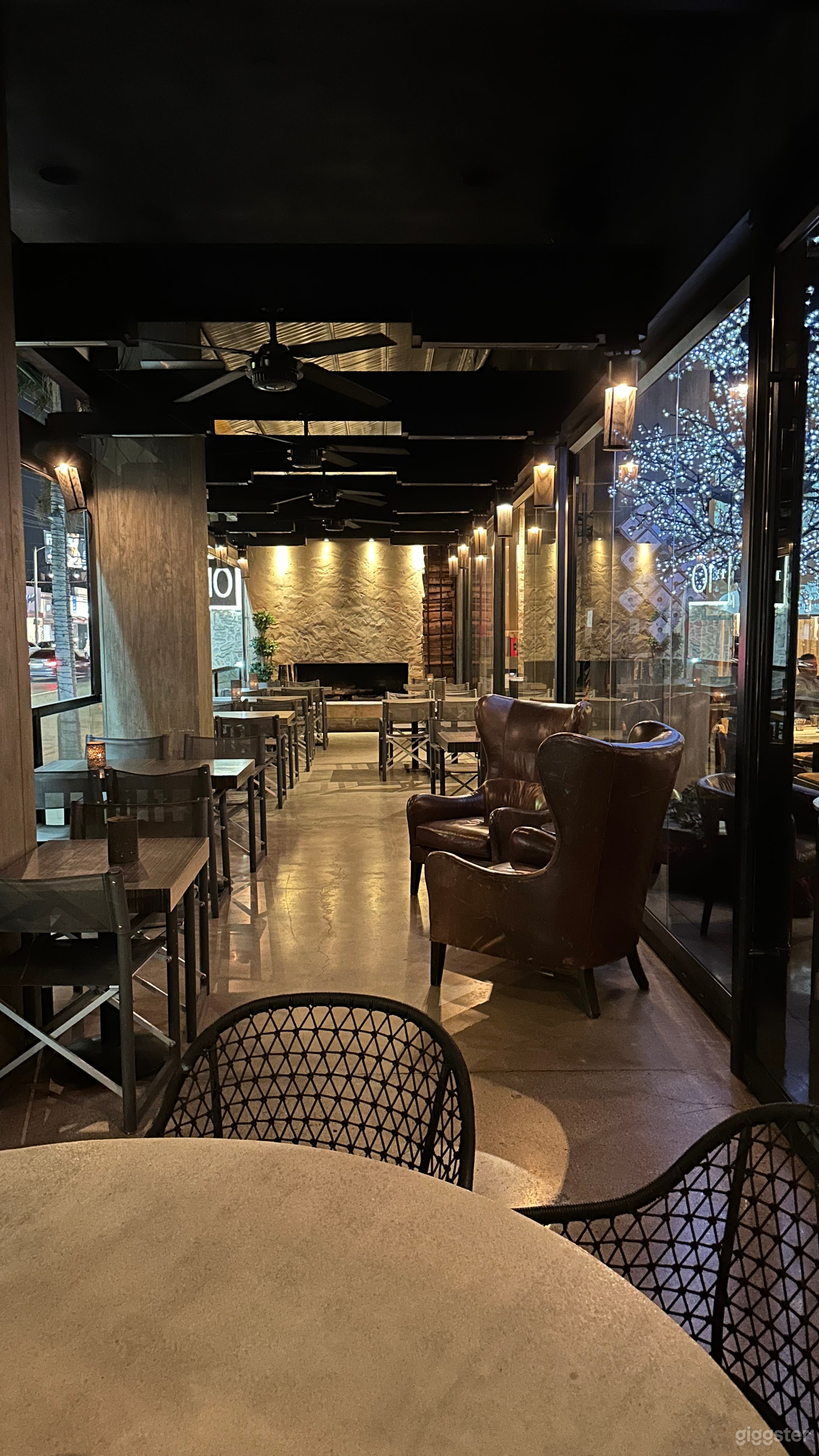 Upscale and Glamorous Loungey Open-Air Patio Photo 1