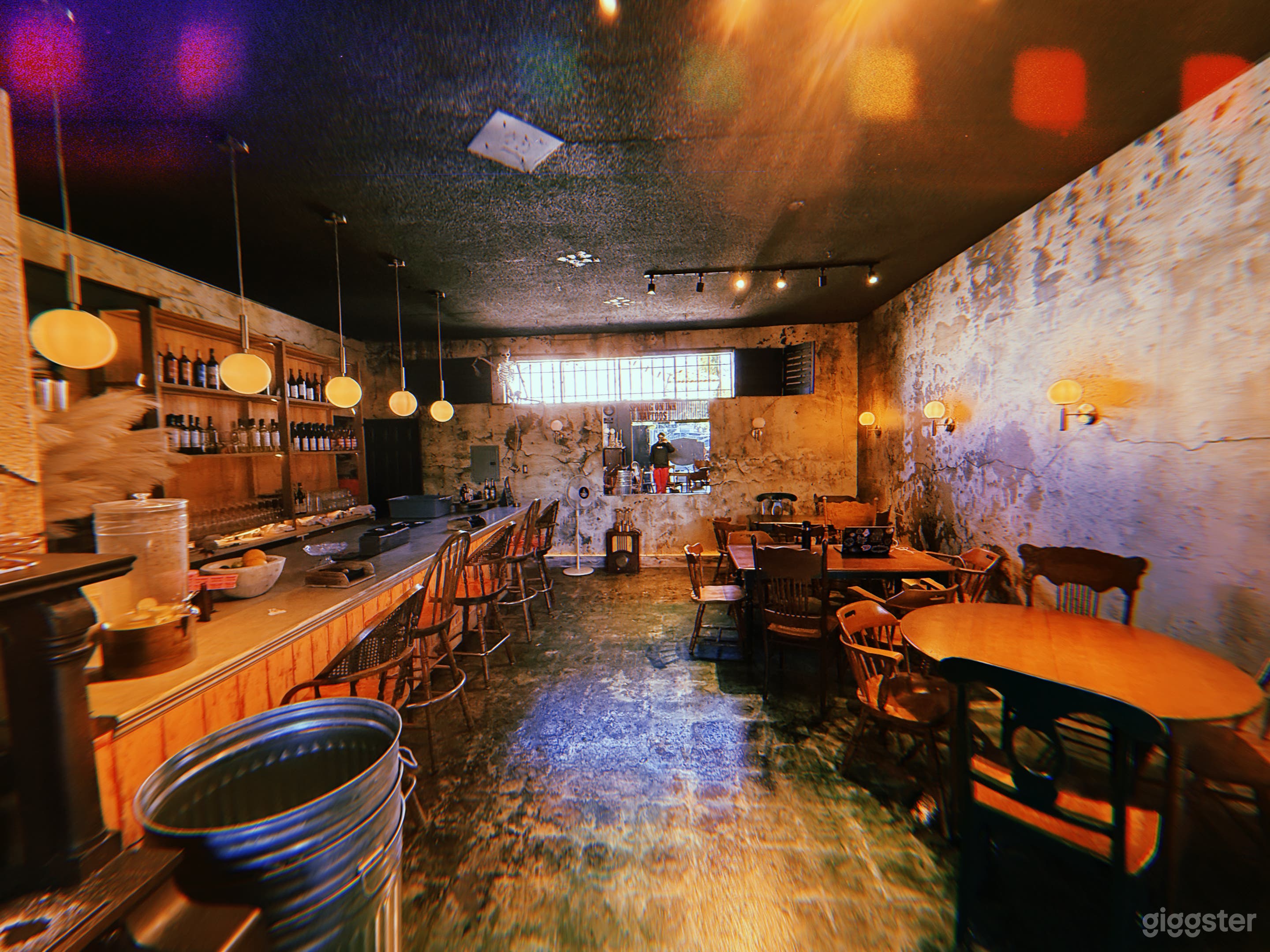 Speak easy wine bar Photo 1