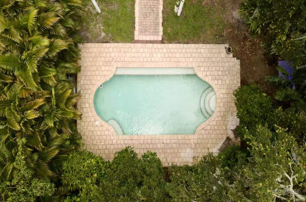 The Palmetto Estate Photo 2