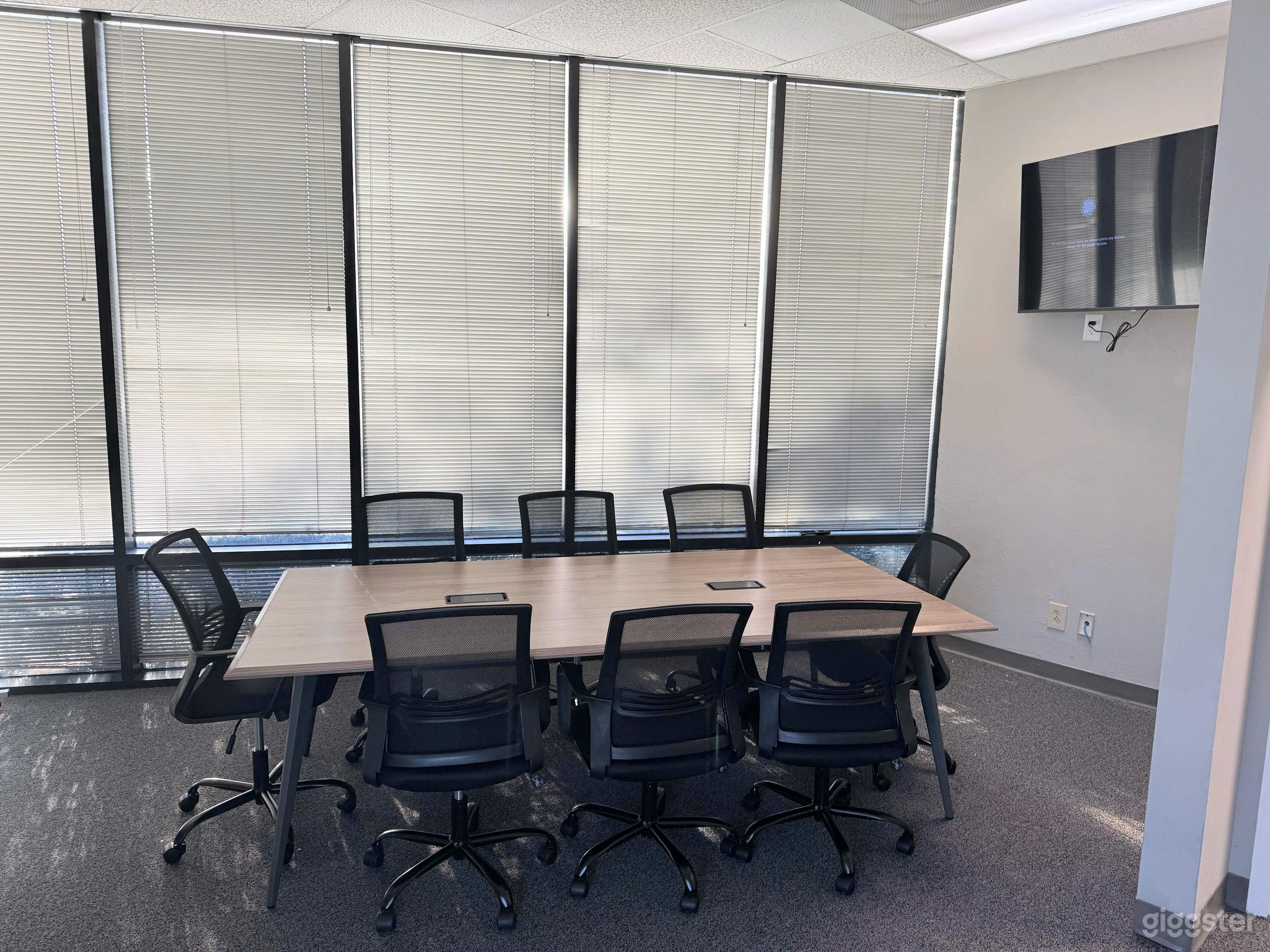 Tampa Private Conference Room Photo 1