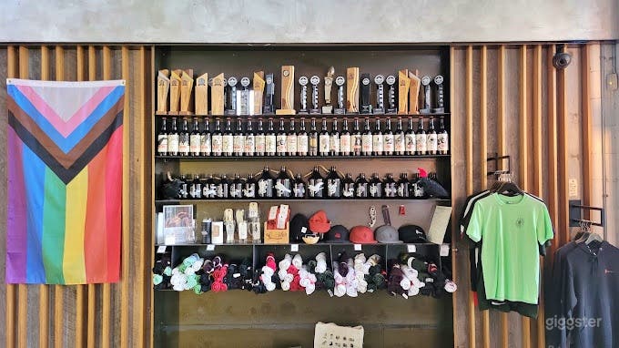  Friendly Tasting Room  