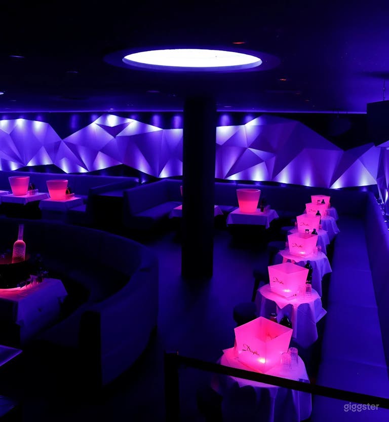  Multi-Room Paris Nightclub with Bar, Restaurant & Bowling 