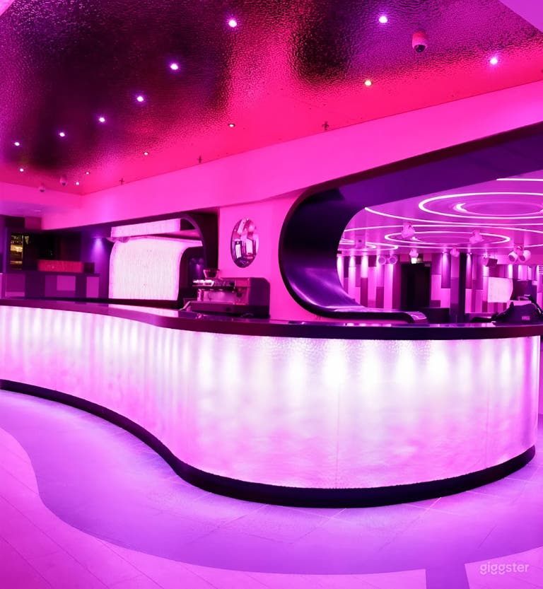  Multi-Room Paris Nightclub with Bar, Restaurant & Bowling 