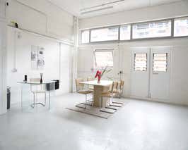  Trendy Aesthetic Film/Photo Studio in Battersea 