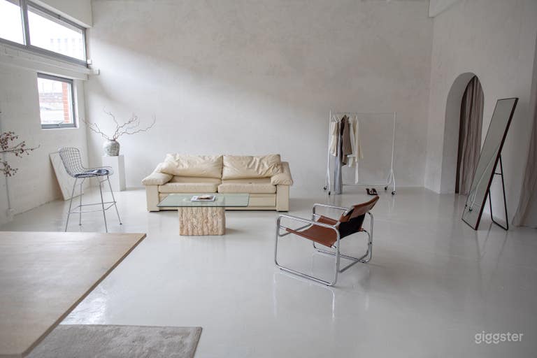  Trendy Aesthetic Film/Photo Studio in Battersea 