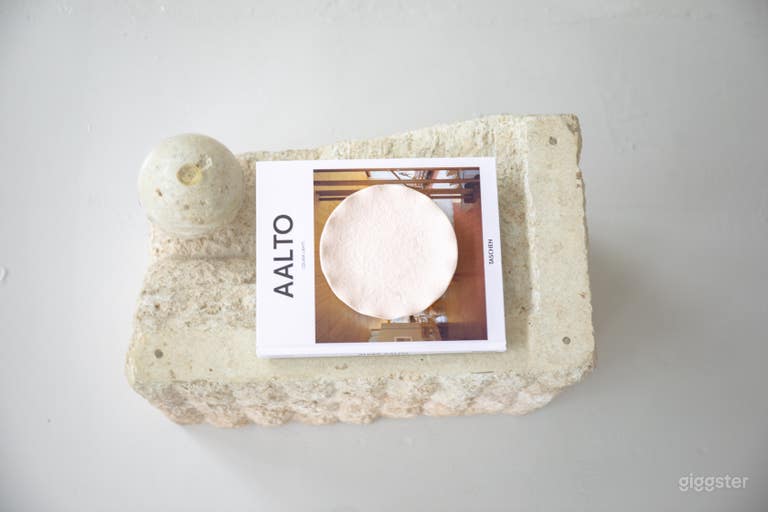  Trendy Aesthetic Film/Photo Studio in Battersea 