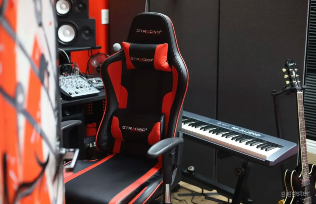 Well-equipped recording studio in Las Vegas Photo 1