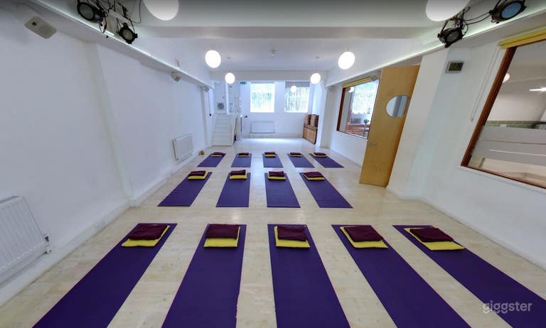  Hridaya (90 sqm) Yoga Studio 